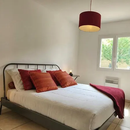 La Tranquillle - With Garden In Montpellier!