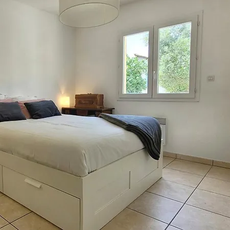 La Tranquillle - With Garden In Montpellier! בית נופש