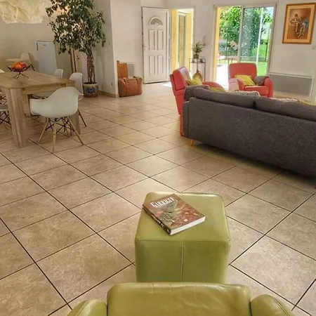 בית נופש La Tranquillle - With Garden In Montpellier!