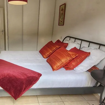 La Tranquillle - With Garden In Montpellier! בית נופש *