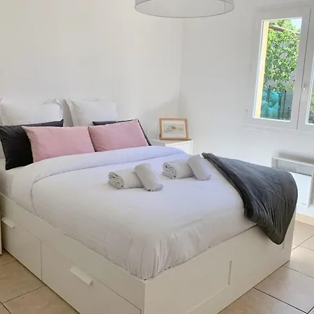 בית נופש La Tranquillle - With Garden In Montpellier! *